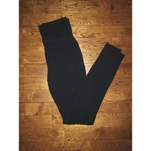 TRADED Mossimo High Waisted Knee Cutout Leggings